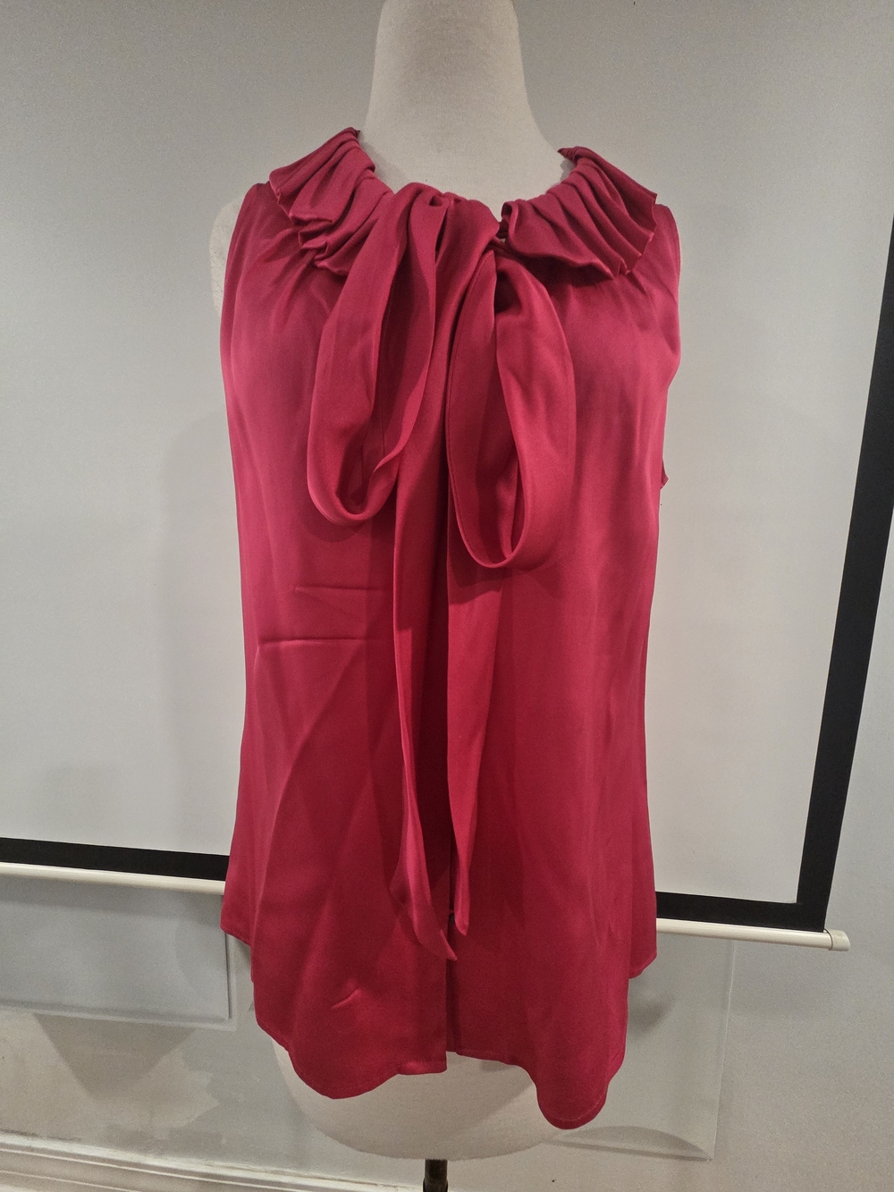 ANTONIO MELANI Sleeveless Bow-Neck Camisole in Fuchsia Pink